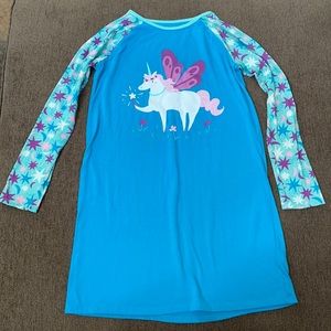 🌻3/$15 Girls 14/16 pajama night gown with unicorn 🦄 turquoise w/ purple ⭐️ 🌙